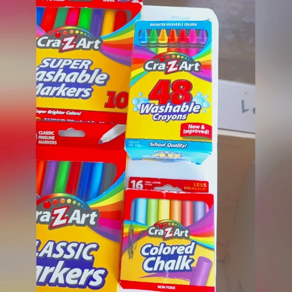 Rose Art Metal Vintage Art Carrier+ Washable Markers+Crayons +Chalk - Picture 4 of 13